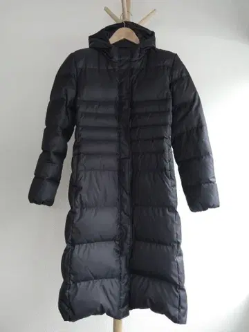 르꼬끄 다운 롱 코트 블랙