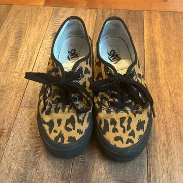 VANS VAULT 반스 레오파드