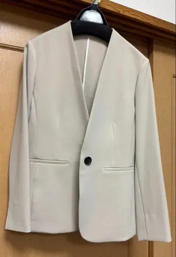 베이지 노카라 자켓