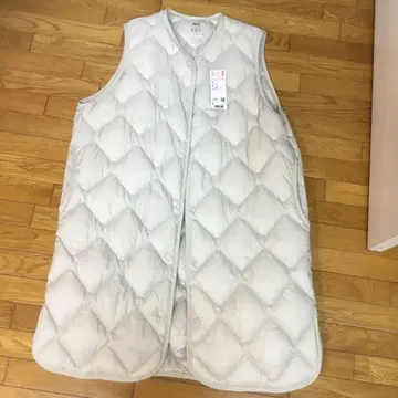 유니클로 울트라 라이트 다운 퀼팅 롱 베스트