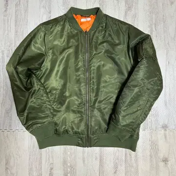 올리브 그린 점퍼 블루종