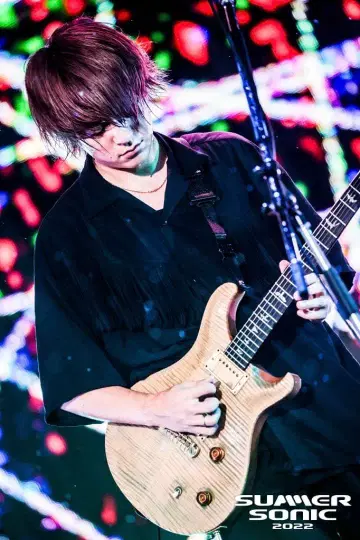 ONE OK ROCK Toru 착용 프린지 셔츠