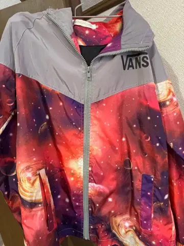 VANS 우주 패턴 자켓 화려함