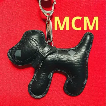 [ 새상품급 ] MCM 도그 참 도그 키링 MCM 개