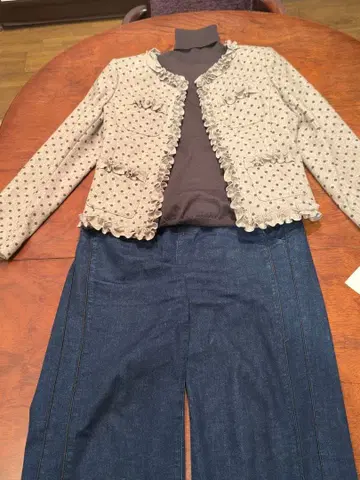 프릴 노카라 자켓 베이지 도트