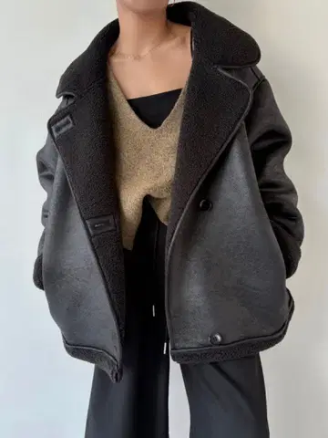 efu FAUX MOUTON OVERSIZED JACKET