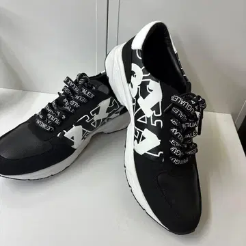 1piu1ugual3 RELAX 남성용 스니커즈