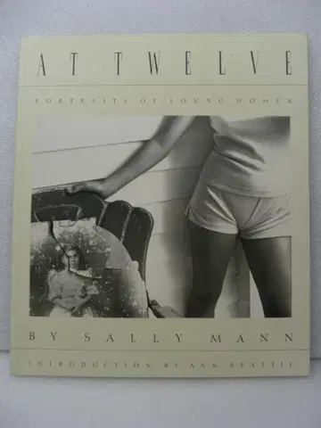 외국도서 ) [ At Twelve ] : 샐리 맨 작품집 중고 고품질