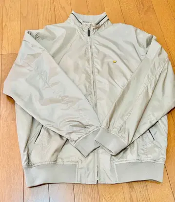 골든 베어 Golden Bear 스윙탑 베이지 노카라