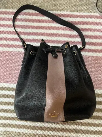 Kate Spade 버킷 숄더백