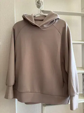 안피로 UNFIRO 사이드 지퍼 후드티 M 사이즈