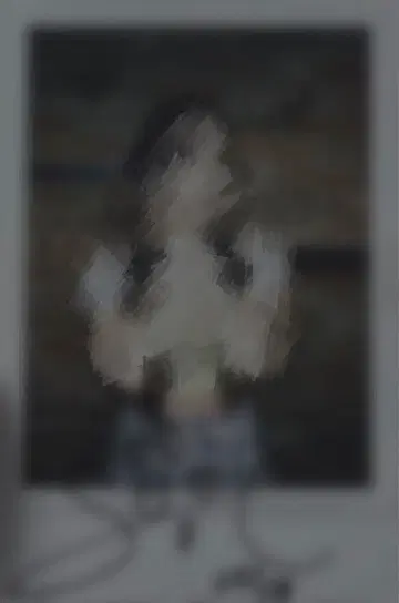 STAYC 세은 사인 포함 폴라로이드 낙서 있음