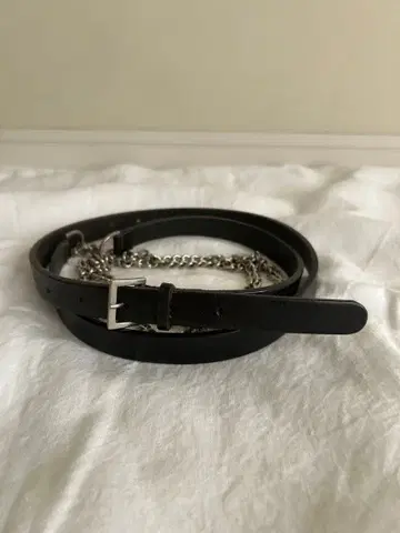 CHLEMENTS RIBEIRO 블랙 가죽 체인 벨트