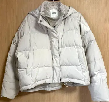 GYDA 후드 부착 다운 자켓 라이트 그레이 프리 사이즈