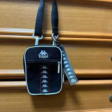 Kappa 숄더백 블랙