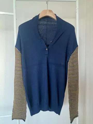 [ 새상품급 무료배송 ] io H.P FRANCE 디자인 니트