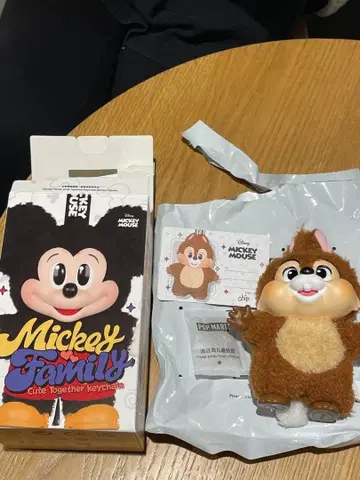 POPMART 미키 패밀리 칩