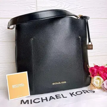 새상품급 MICHAEL KORS 마이클코어스 토트백 블랙 대용량
