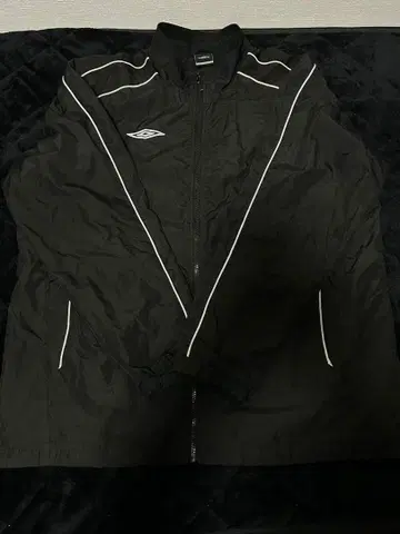 umbro 자켓 블랙