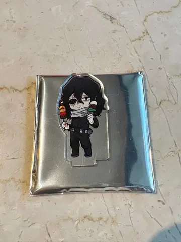 아크릴 스탠드 흑발 남성 캐릭터