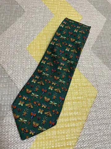 벌레 올 패턴 페라가모 넥타이 잠자리 나비 무당벌레 그린 그린