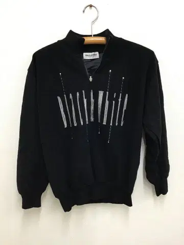 [ BLACK&WHITE ] 하프 지퍼 니트 블랙