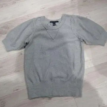 마크 제이콥스 그레이 반팔 니트