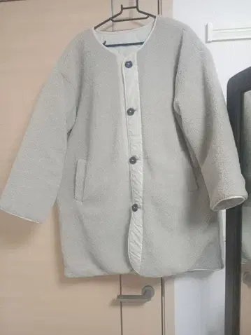 chumandor 리버서블 코트