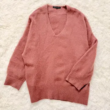 23구 [새상품급] 나카무라 안 콜라보 V넥 스웨터 로즈 44