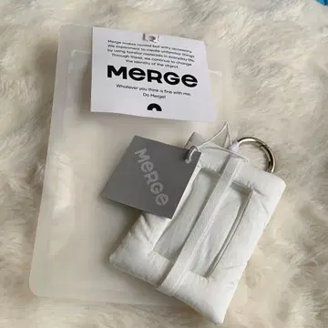 MERGE Moment 키링 트레이딩 카드 케이스 한국