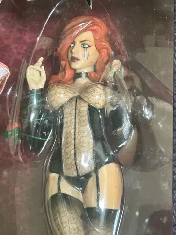 Diamond Select DAWN Back in Black