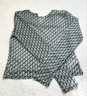 JEANASIS 트리코 지오메시아 풀오버