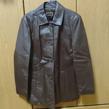 City Elegance 브라운 가죽 코트