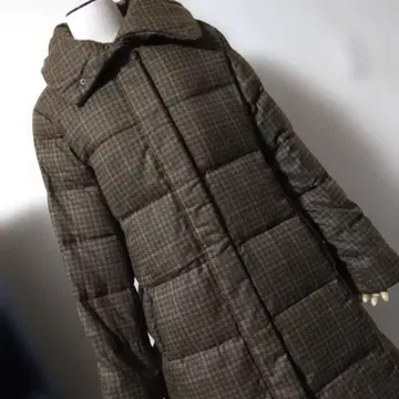 [ 미사용 새상품 ] 브라운 계열 하운드투스 패턴 다운 코트