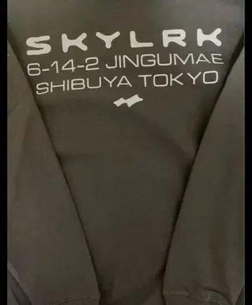 SKYLRK 스카이 Tokyo pop up 크루넥