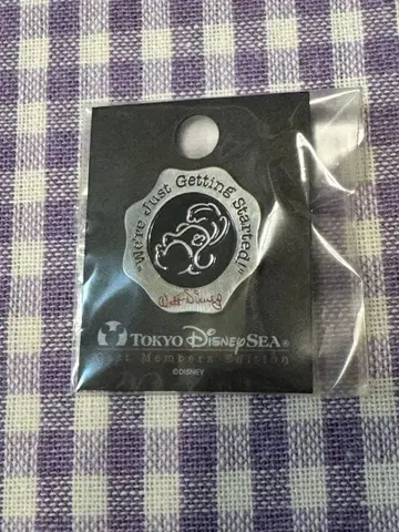 도쿄디즈니씨 캐스트 핀 배지
