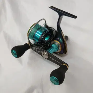12 에메랄다스 얼티밋 커스텀 스피닝 릴