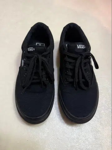 [ VANS ] 오센틱 블랙 24cm