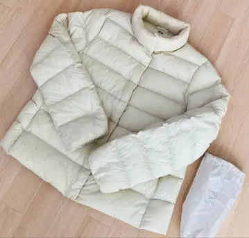 유니클로 UNIQLO 울트라 라이트 다운 자켓