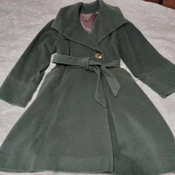 그레이 롱 코트 일랑일랑