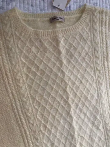 사만사 모스모스 크림색 케이블 짜임 긴팔 니트 원피스