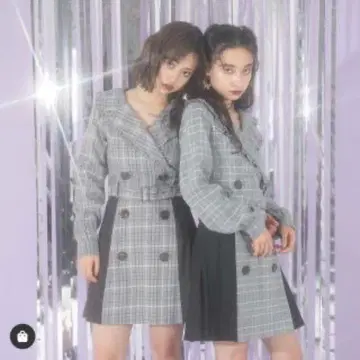 Bubbles 사이드 플리츠 트렌치 원피스