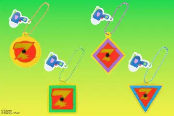 도쿄 디즈니랜드 버즈 라이트이어의 아스트로 블래스터 키체인 세트