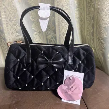 블랙 퀼팅 핸드백