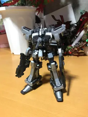 아머드 코어 코토부키야 크레스트 CR-C90U3 도색 완성품