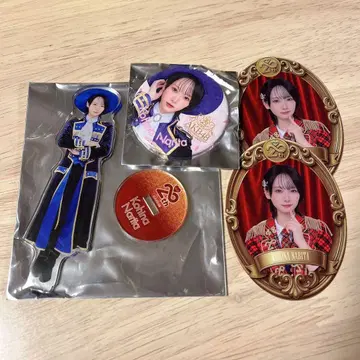AKB48 나리타 히나 아크릴 스탠드상 한정판 오리지널 캔뱃지