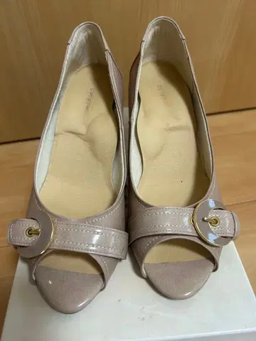 베이지 오픈토 펌프스 26cm