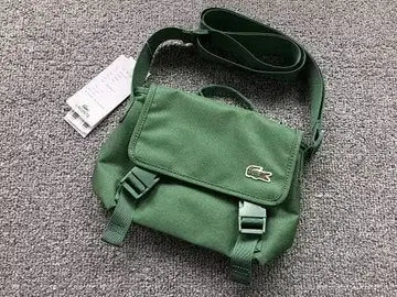 LACOSTE 플립 커버식 숄더백 블랙 내마모 소재