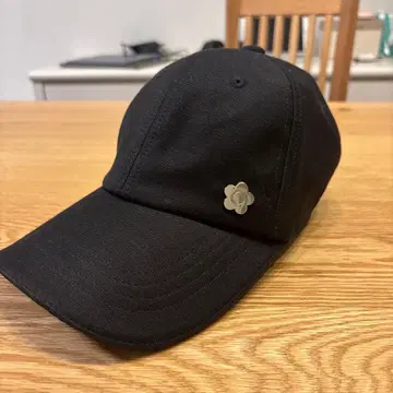 MARY QUANT x LILY BROWN 콜라보 캡