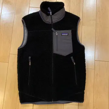 patagonia 블랙 플리스 베스트 S 사이즈